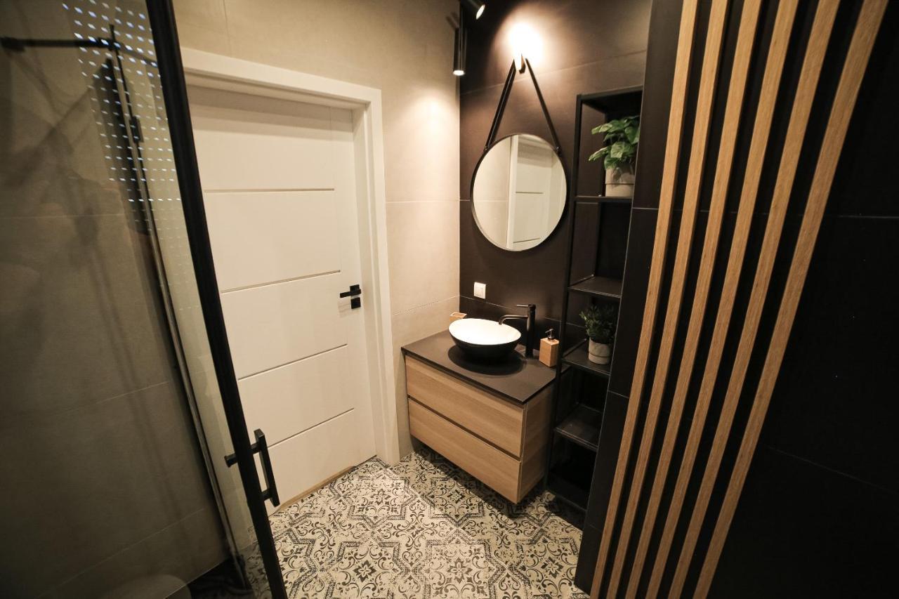 Studio La Palma Garbary 32 Apartment Poznan Ngoại thất bức ảnh
